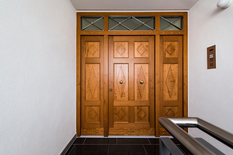 Know the style and benefits of  custom-made doors?