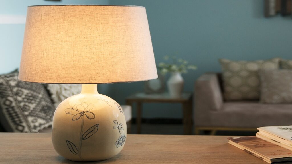 Reasons to choose table lamps for your home