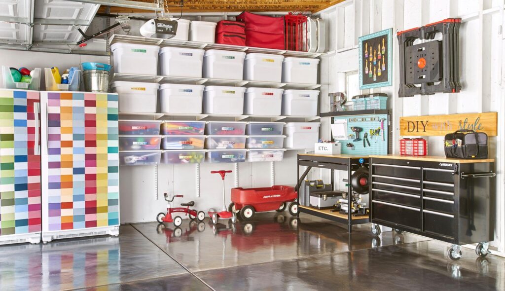 Use Powerful Racking Units to Organize Your Things
