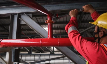 Client Communication Standards Worth Requiring From a Fire Watch Guard Company